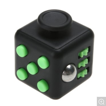 Điều khiển từ xa không dây Mini Bluetooth Loa đa màu Với bàn Game Fidget Cube